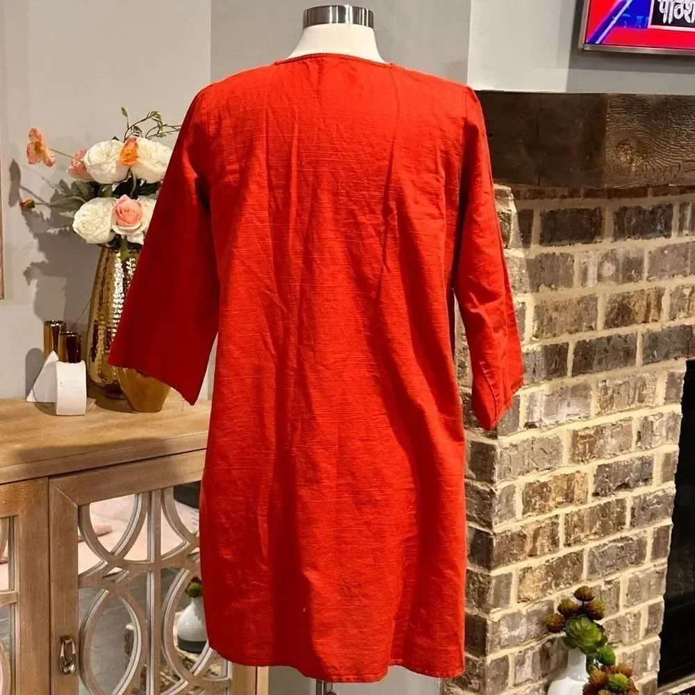 ETHNIC WEAR Women’s Tunic Top in the Size Medium in Brick Red Color